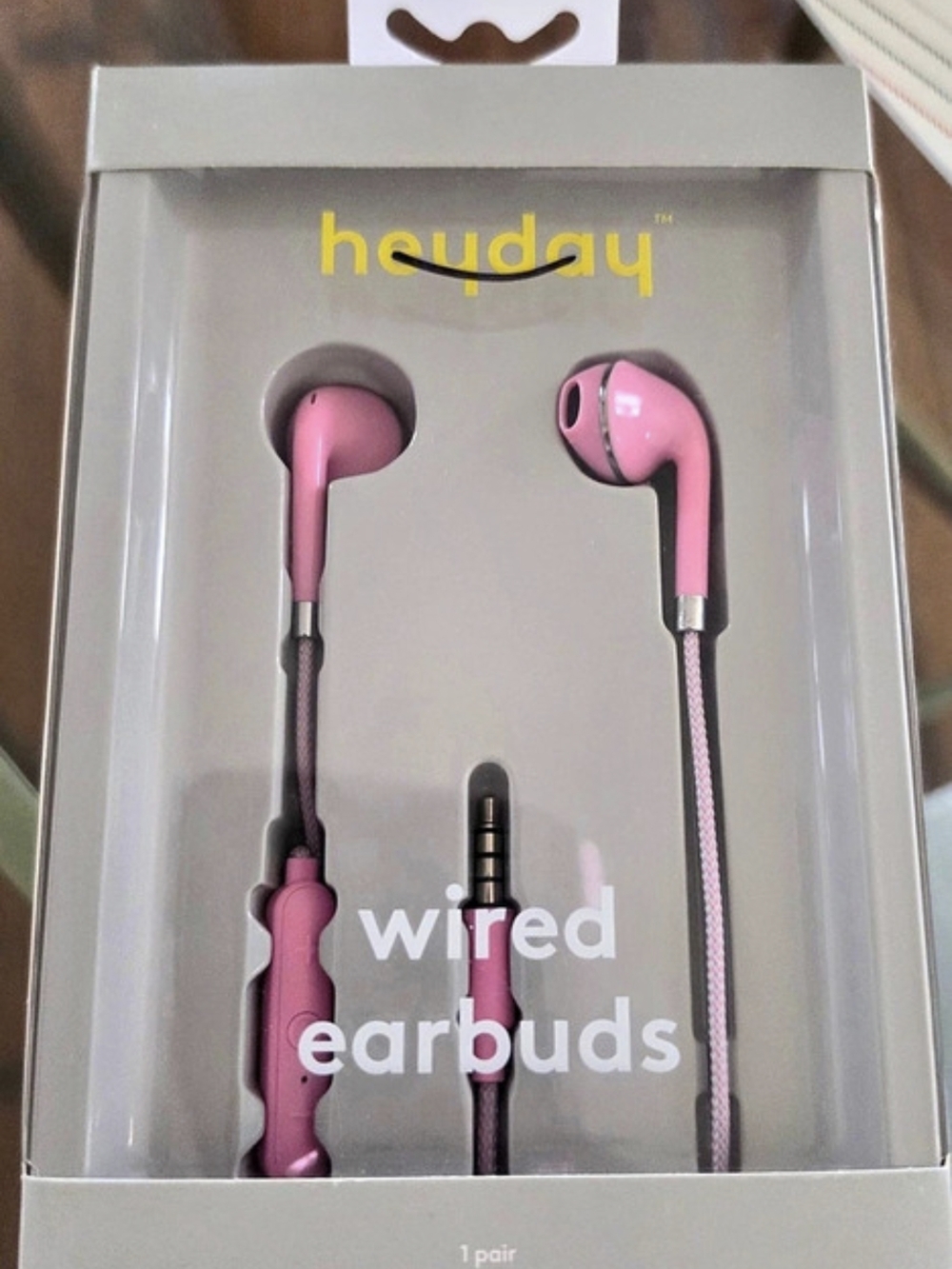 heyday Wired Earbuds Pink NWT